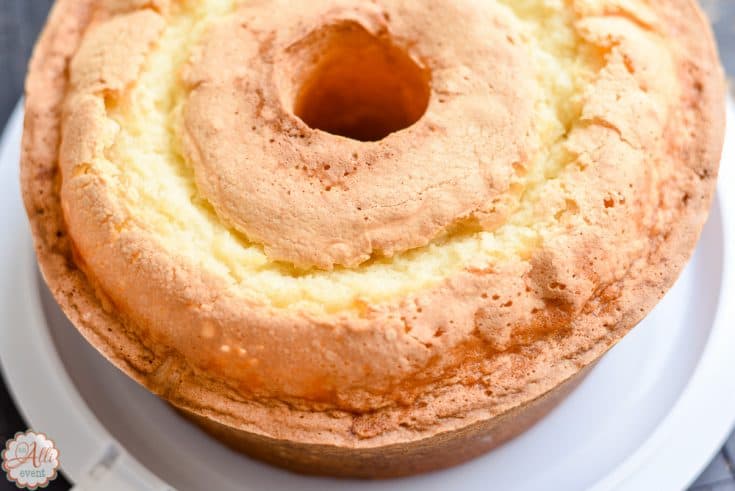 Dad's Sour Cream Pound Cake