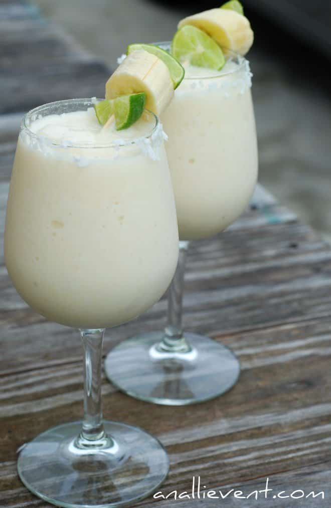 banana-daiquiri-mocktail