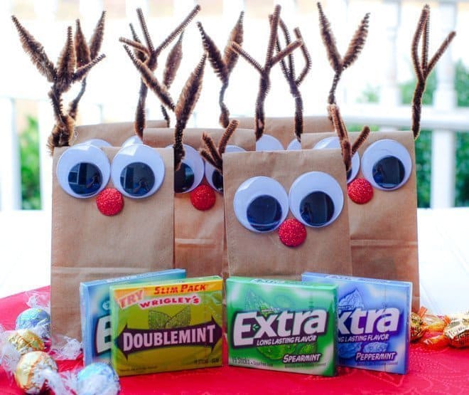 How to Make DIY Reindeer Treat Bags