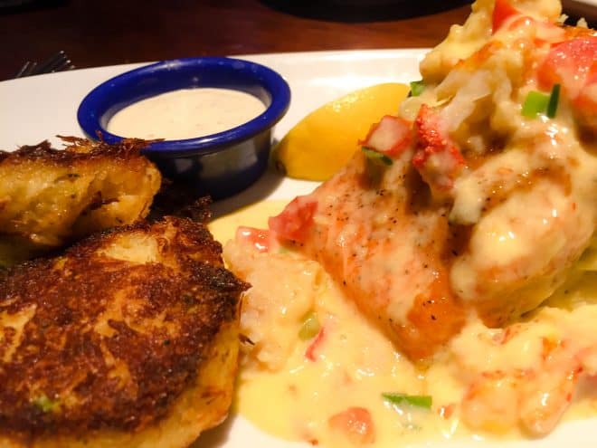 Red Lobster Crabfest - Salmon and Crab Cakes