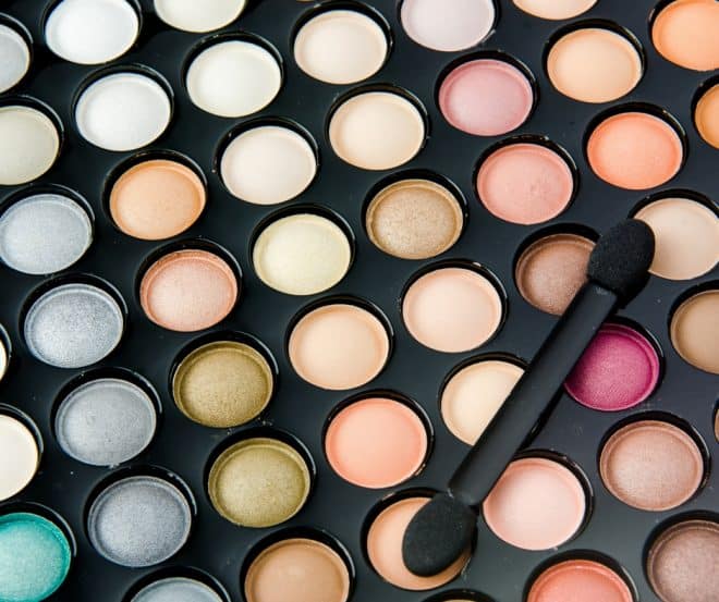 How to Save Money When Buying Makeup