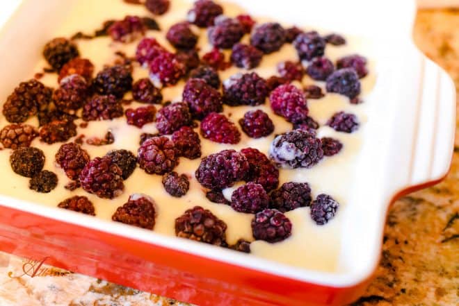 How to Make Blackberry Cobbler