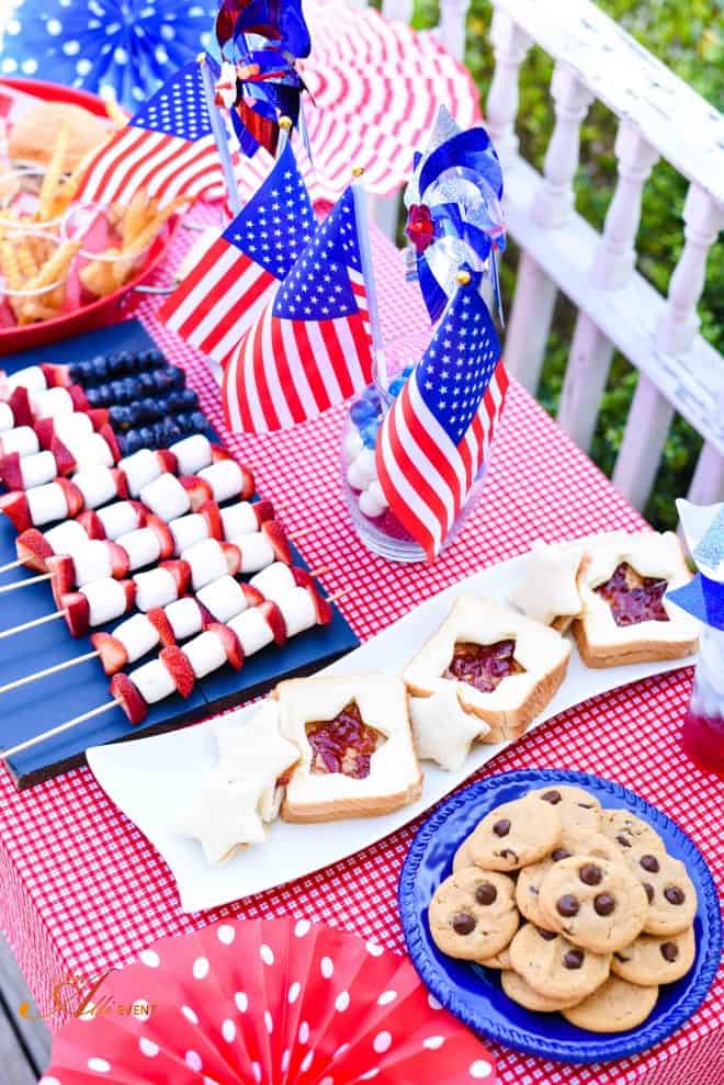 Overhead table view! Memorial Day Party featuring Chocolate Chip Peanut Butter Cookies