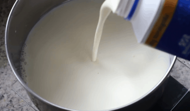 Steps for Making Smooth Creme Caramel