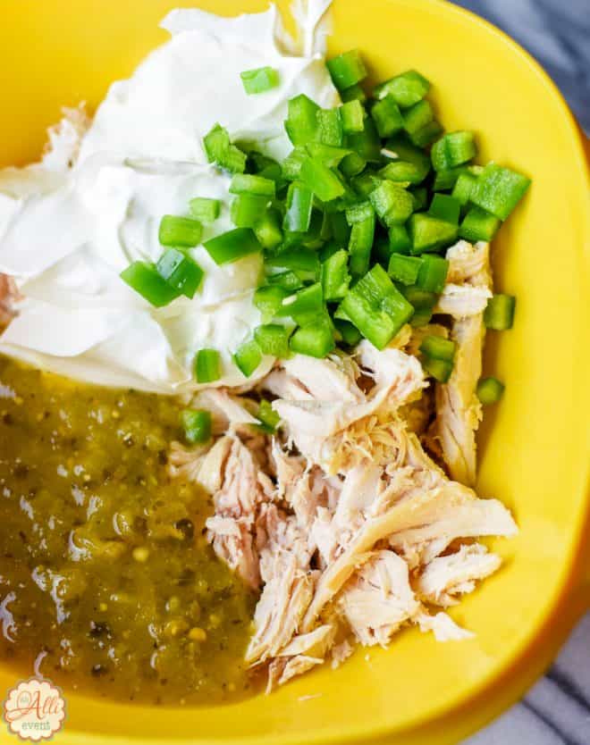 How to Make Easy Salsa Verde Chicken Casserole - An Alli Event