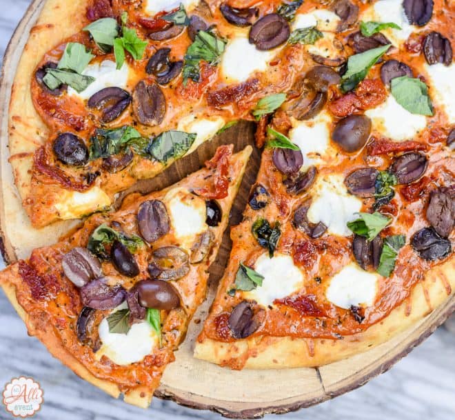 Sundried Tomato Mozzarella Pizza