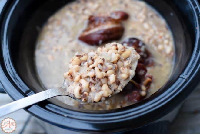 Black-Eyed Peas in the Slow Cooker