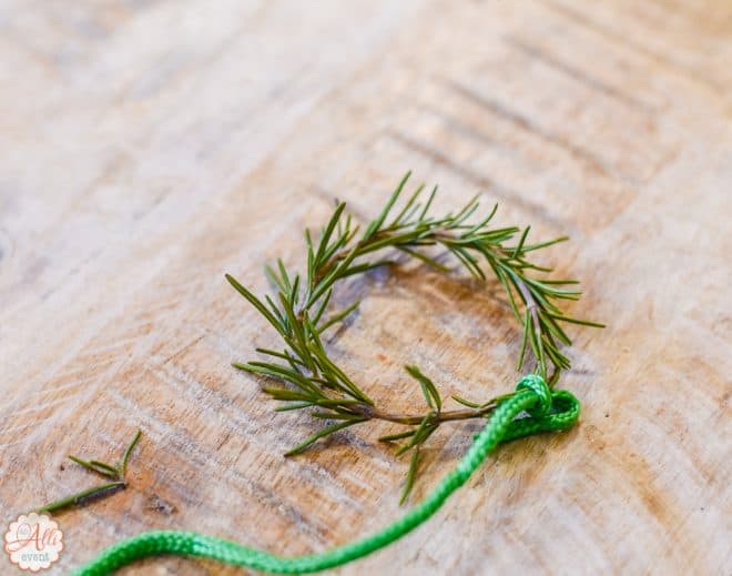 How to Make a Rosemary Wreath - Easy Wonderland Holiday Table