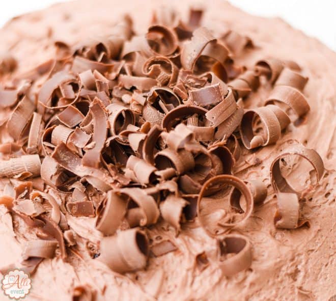 Chocolate Curls for Triple Chocolate Mousse Cake