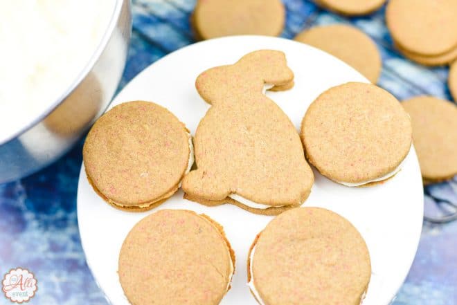 Easy Carrot Cake Sandwich Cookies