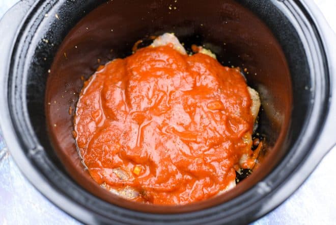 Simple Slow Cooker Chicken Parmesan