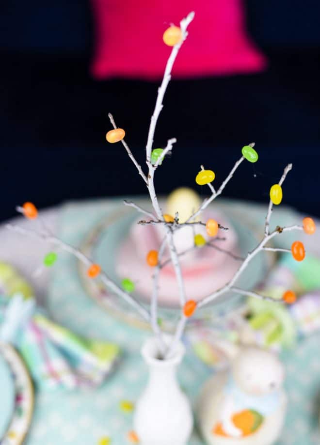 Centerpiece - Easy Pastel Spring Tablescape