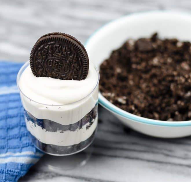 How to Make White Chocolate and OREO Cookie Parfait