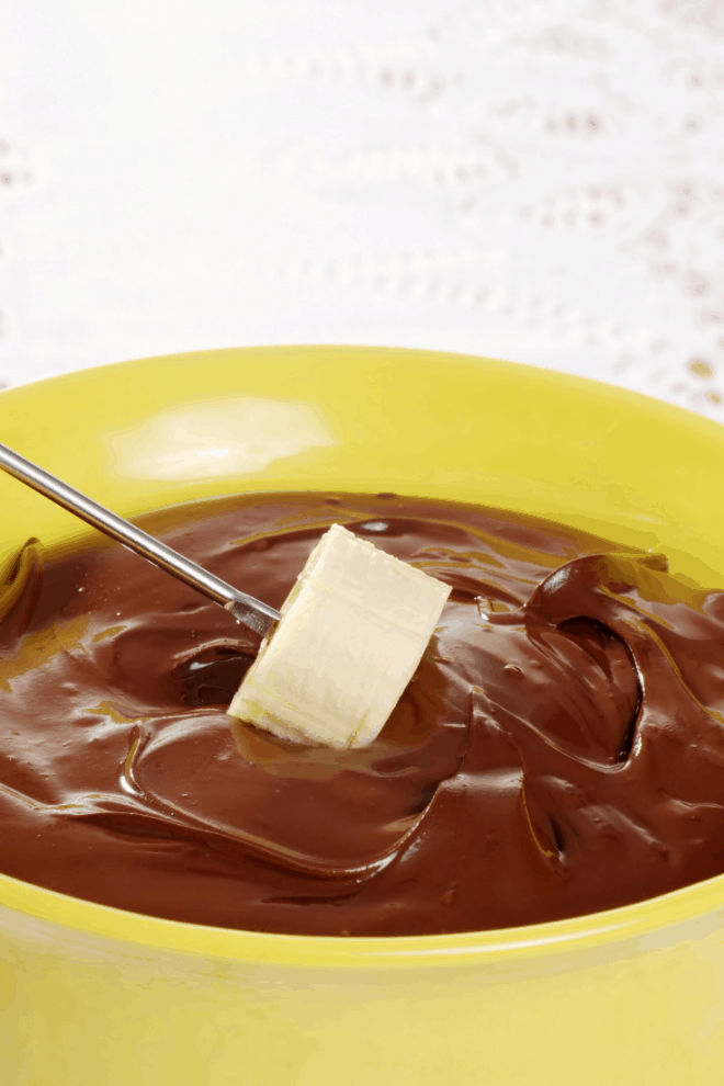 How to make Slow Cooker Toffee Fondue with Pound Cake Cubes and Fruit