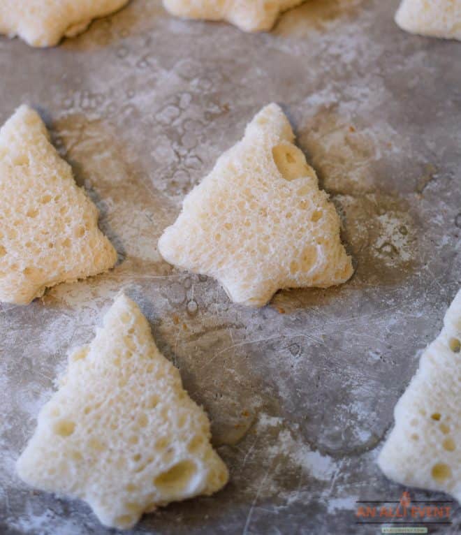 Bread Slices cutouts for Cheesy Christmas Tree Shaped Appetizers