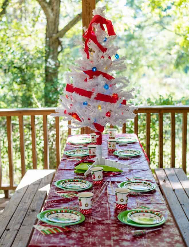 How the Grinch Stole Christmas Party Decor