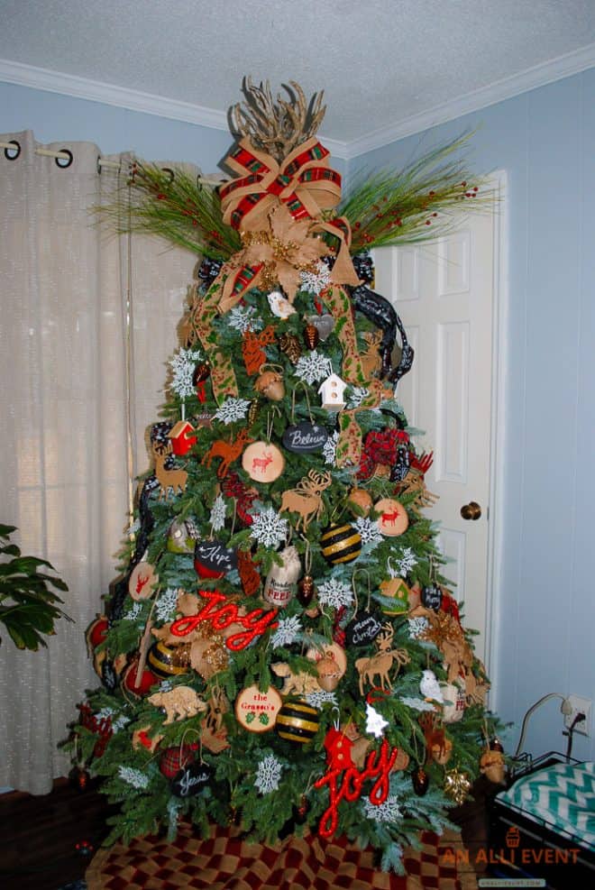 Woodland Christmas Tree - Unlit - Beautiful Christmas Tree Decorating Ideas