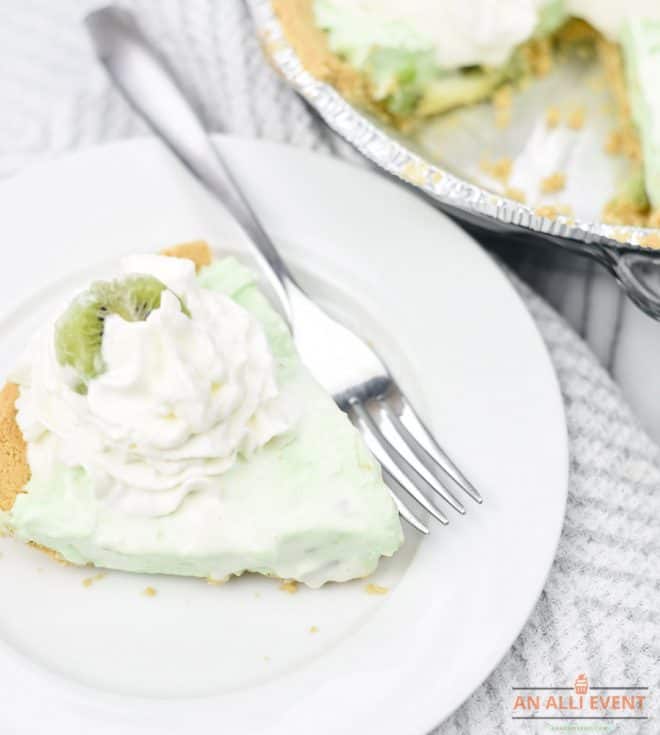 No Bake Kiwi Pistachio Pie