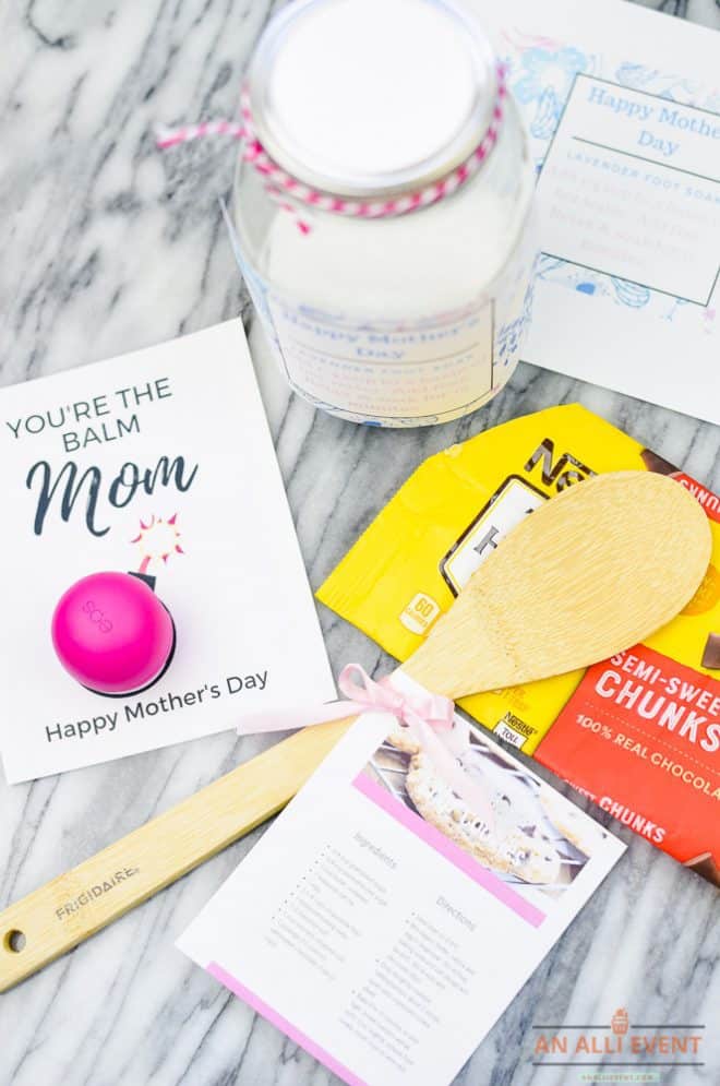 Inexpensive Mother's Day Gift Ideas for a Crowd