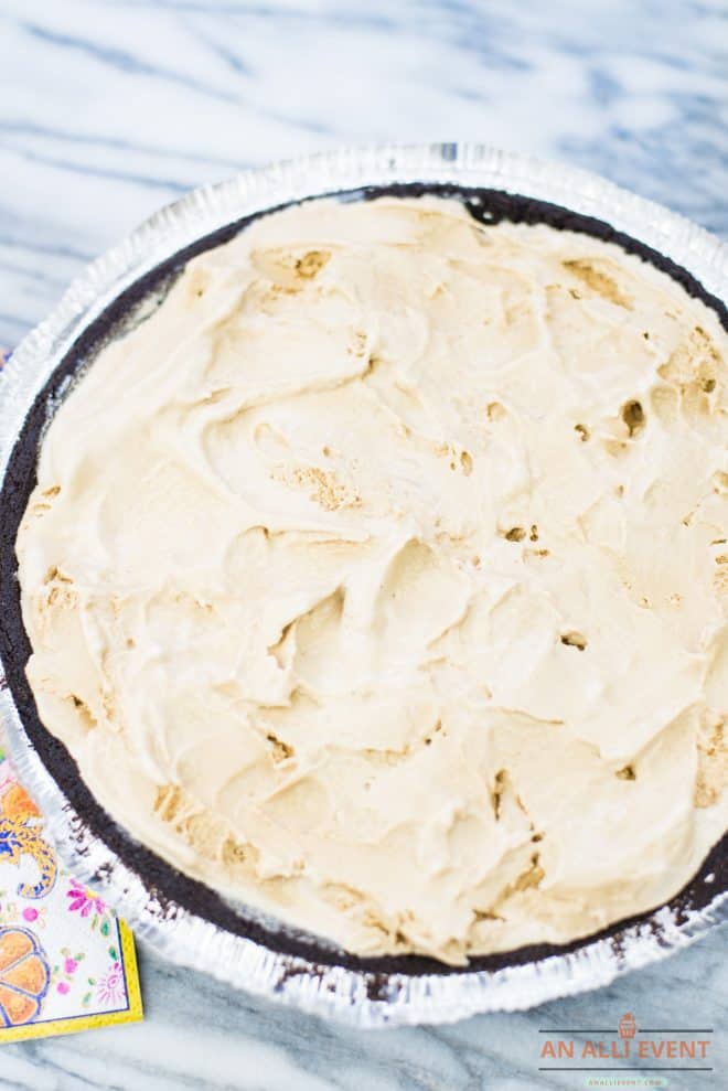 Spread coffee ice cream into pie crust