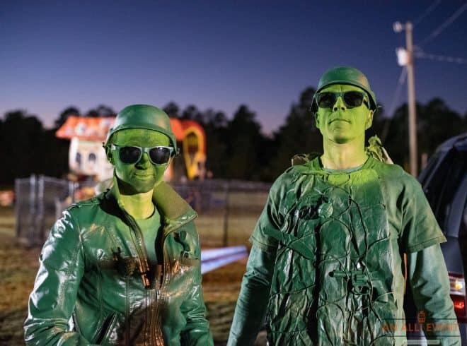 Green-Army-Men-trunk-or-treat