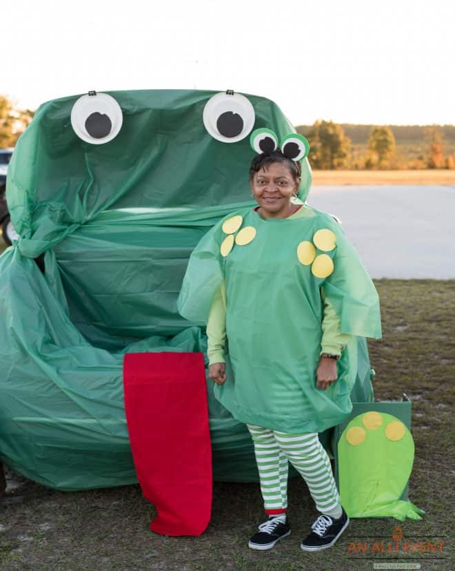 Frog-Trunk-Or-Treat