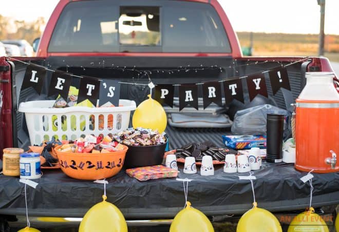 Halloween Party Trunk