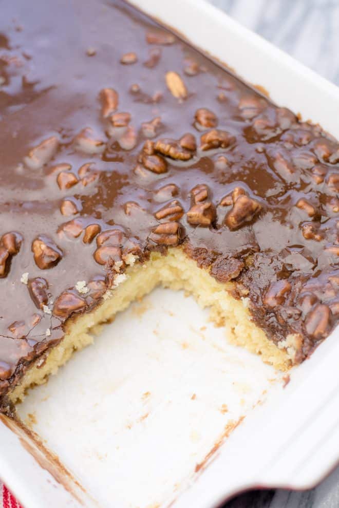 Vanilla Sheet Cake With Chocolate Frosting