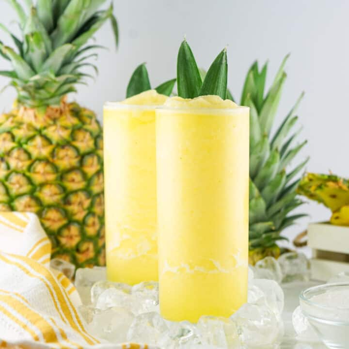 Refreshing Frozen Pineapple Agua Fresca - An Alli Event