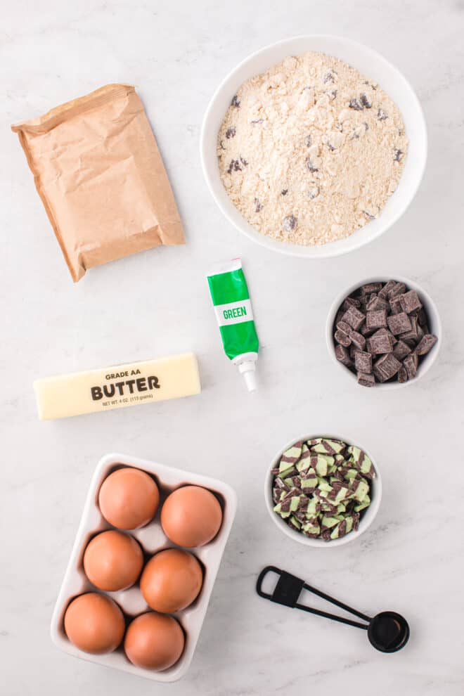 Ingredients needed to make mint chocolate chip pudding cookies